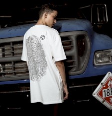 Bardzo gruby T-shirt Oversize z grafiką: odcisk palca Bardzo gruby T-shirt Oversize z grafiką: odcisk palca